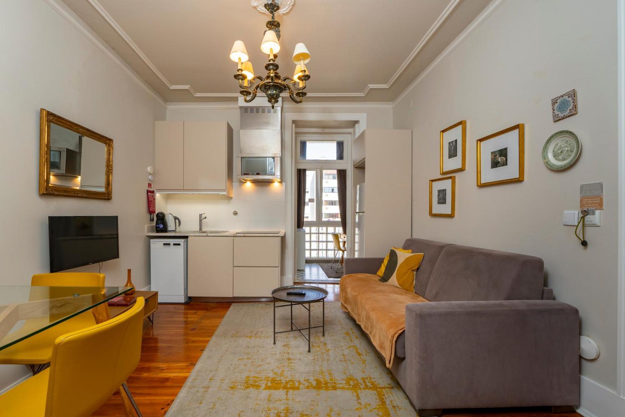 Portuguese Charm In Lisbon Apartment Exterior photo