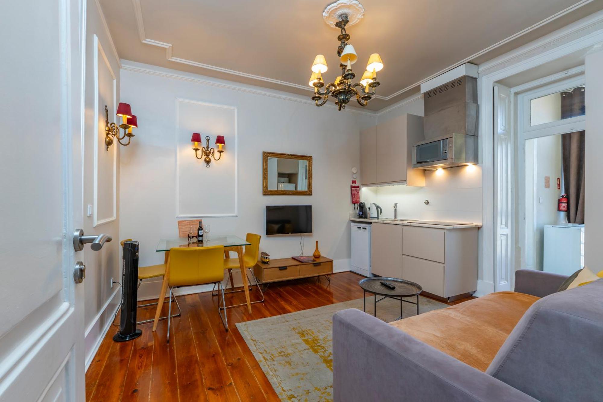 Portuguese Charm In Lisbon Apartment Exterior photo